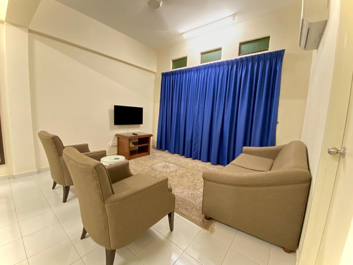Akar Hotel Kampung Baru Куала-Лумпур Экстерьер фото