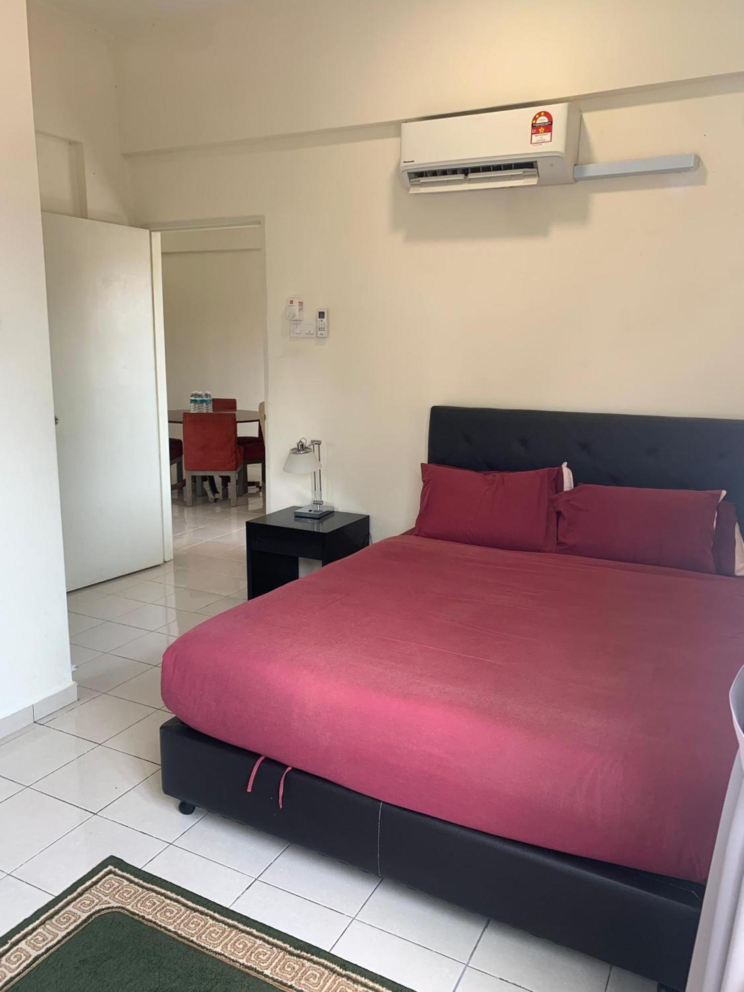 Akar Hotel Kampung Baru Куала-Лумпур Экстерьер фото