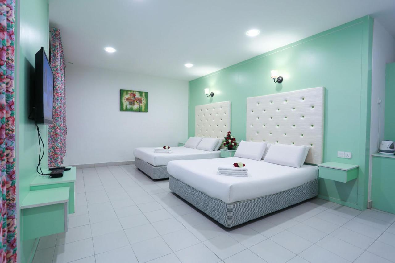 Akar Hotel Kampung Baru Куала-Лумпур Экстерьер фото